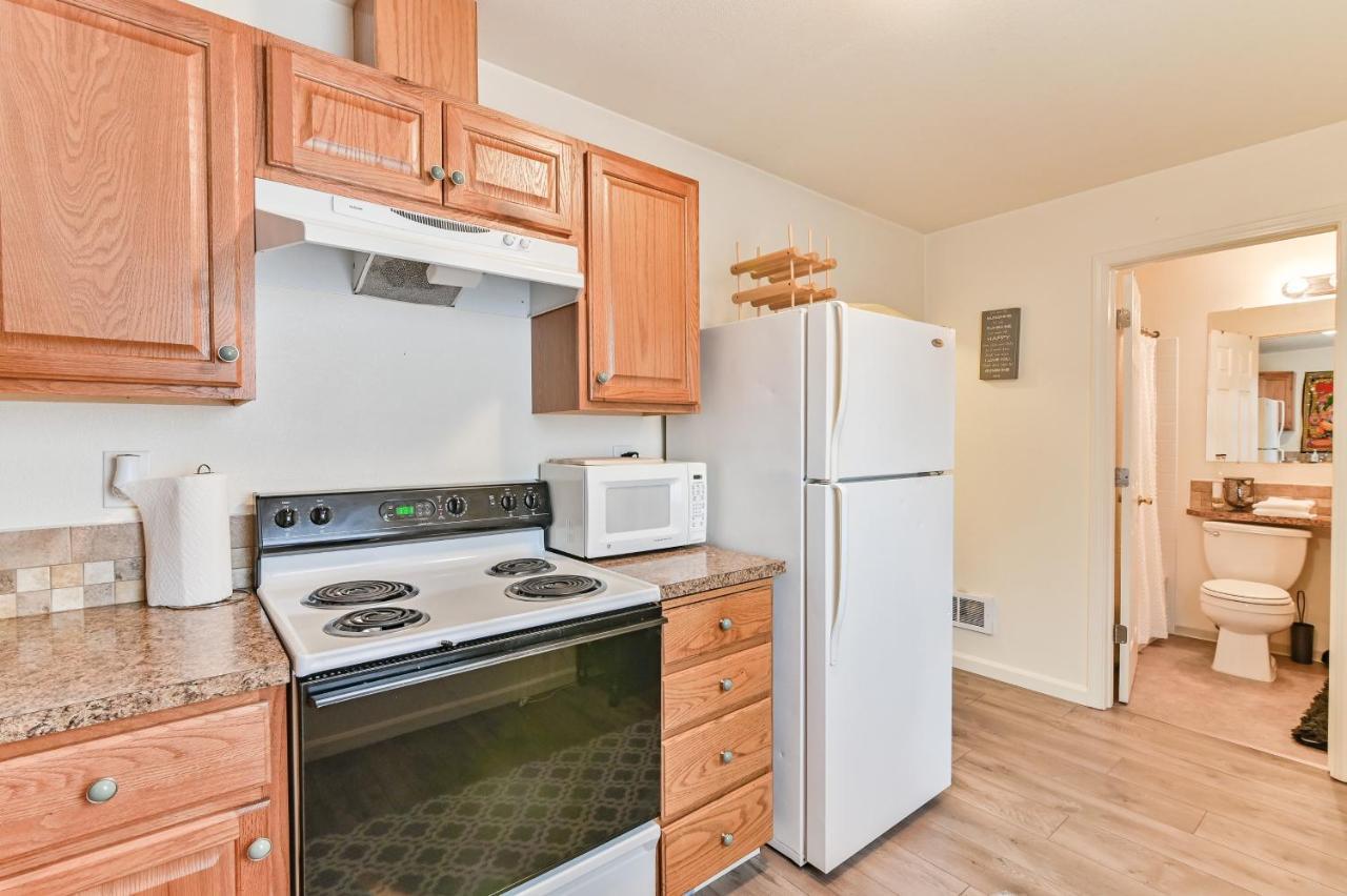 Ferienwohnung COZY 2 BDRM ENTIRE APT WITH AC Southend Tacoma Exterior foto